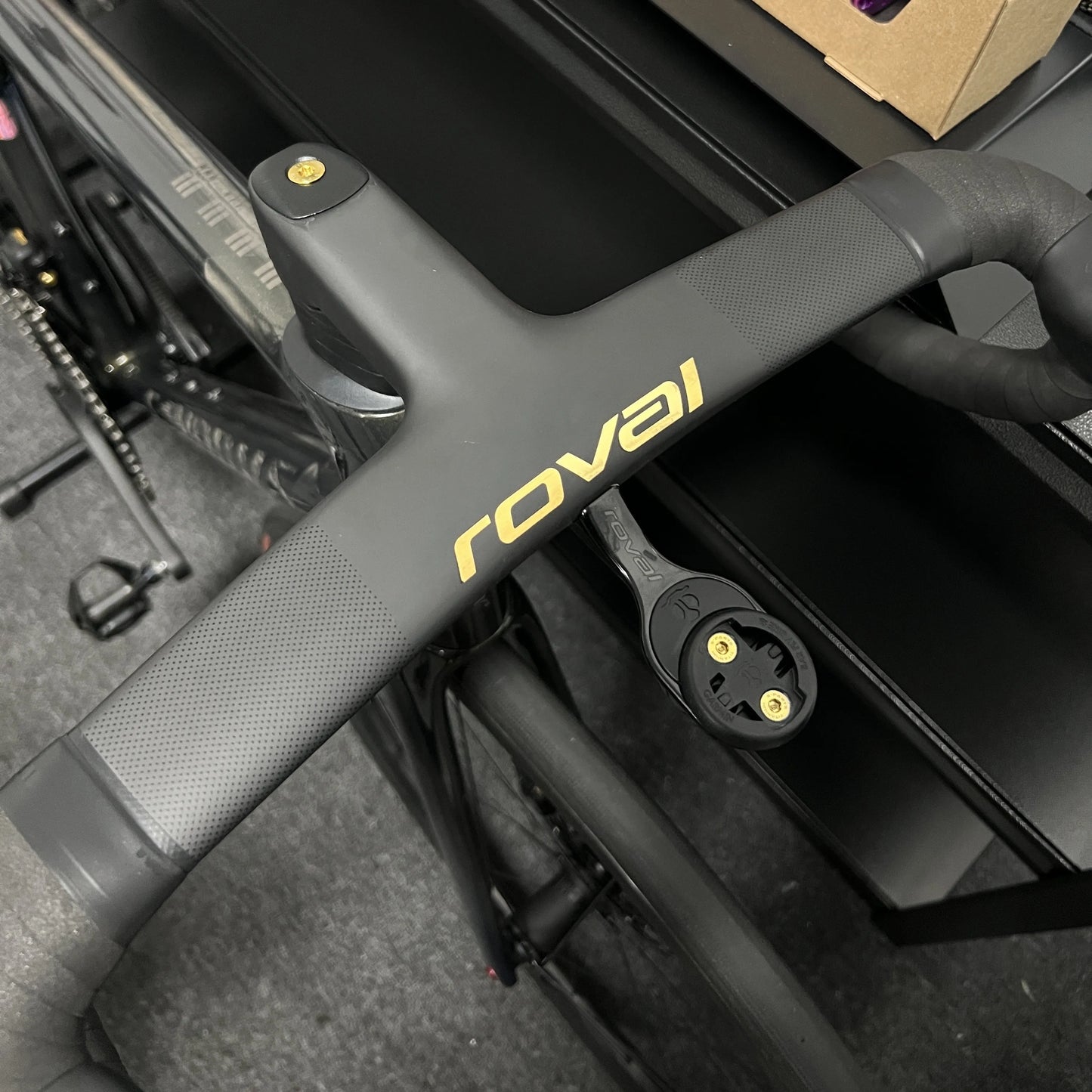 Roval sticker (handlebar)